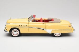 Buick Roadmaster Chrome Yellow Motormax 1:18 23124646-M17 Metal — zdjęcie 4 z 8