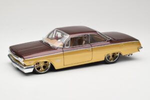 Chevrolet Bel Air Złoty & Brązowy Maisto 1:18 31064 Metal