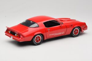 Chevrolet Camaro Z28 Yenko Turbo Z Czerwony GreenLight 1:18 12999 Metal — zdjęcie 3 z 8