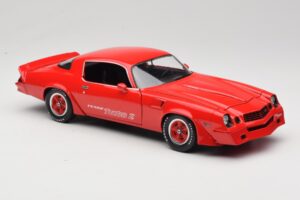 Chevrolet Camaro Z28 Yenko Turbo Z Czerwony GreenLight 1:18 12999 Metal — zdjęcie 6 z 8