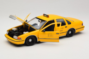 Chevrolet Caprice NYC Taxi UT Models 1:18 180142095 Metal — zdjęcie 2 z 8