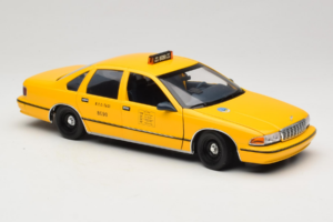 Chevrolet Caprice NYC Taxi UT Models 1:18 180142095 Metal — zdjęcie 6 z 8