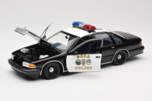 Chevrolet Caprice Kalifornia Policja UT Models 1:18 180142098 Metal — zdjęcie 2 z 8