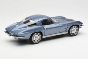 Chevrolet Corvette C2 Niebieskoszary Metaliczny AUTOart 1:18 71182 Metal — zdjęcie 3 z 8
