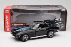 Chevrolet Corvette C2 Czarny American Muscle 1:18 AMM1099/06 Metal — zdjęcie 8 z 8
