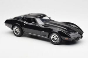 Chevrolet Corvette C3 Czarny UT Models 1:18 21071 Metal — zdjęcie 6 z 8
