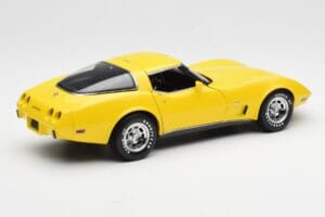 Chevrolet Corvette C3 Żółty UT Models 1:18 21074 Metal — zdjęcie 3 z 8