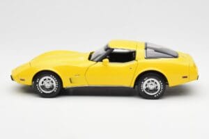 Chevrolet Corvette C3 Żółty UT Models 1:18 21074 Metal — zdjęcie 4 z 8