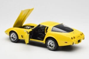 Chevrolet Corvette C3 Żółty UT Models 1:18 21074 Metal — zdjęcie 5 z 8