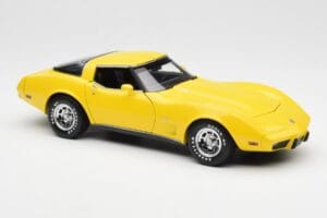 Chevrolet Corvette C3 Żółty UT Models 1:18 21074 Metal — zdjęcie 6 z 8