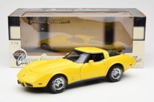 Chevrolet Corvette C3 Żółty UT Models 1:18 21074 Metal — zdjęcie 8 z 8