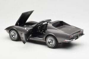 Chevrolet Corvette C3 Spider Laguna Szary Metaliczny AUTOart 1:18 71173 Metal — zdjęcie 5 z 8