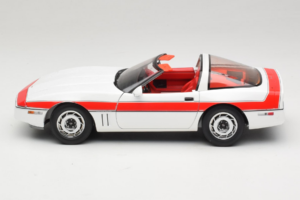 Chevrolet Corvette C4 A-Team Biały GreenLight 1:18 13532 Metal — zdjęcie 4 z 8