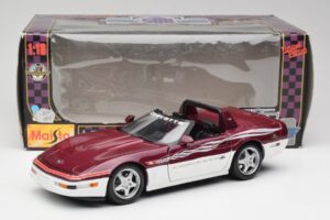 Chevrolet Corvette C4 Indy 500 Pace Car Maisto 1:18 56011 Metal — zdjęcie 8 z 8