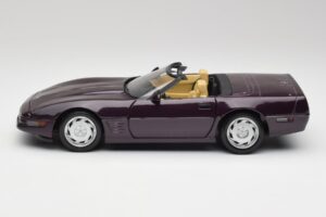 Chevrolet Corvette C4 LT4 Kabriolet Fioletowy Metaliczny Maisto 1:18 50277 Metal — zdjęcie 4 z 8