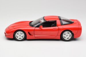 Chevrolet Corvette C5 Czerwony Bburago 1:18 3066 Metal — zdjęcie 4 z 8