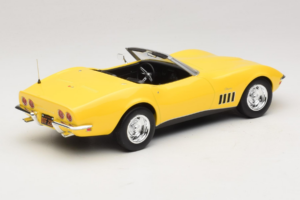 Chevrolet Corvette C3 Kabriolet Daytona Yellow Norev 1:18 189039 Metal — zdjęcie 2 z 6