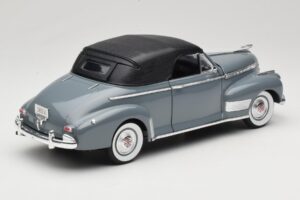 Chevrolet Deluxe Kabriolet z Miękkim Dachem Szary Eagles Race 1:18 7497276 Metal — zdjęcie 3 z 8