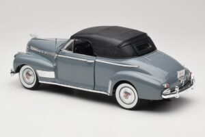 Chevrolet Deluxe Kabriolet z Miękkim Dachem Szary Eagles Race 1:18 7497276 Metal — zdjęcie 7 z 8
