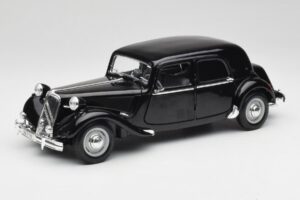Citroen 15CV 6 Cyl Czarny Maisto 1:18 31821 Metal