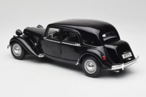 Citroen 15CV 6 Cyl Czarny Maisto 1:18 31821 Metal — zdjęcie 7 z 8
