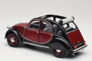 Citroen 2CV Charleston Czerwony Minichamps 1:18 150111501 Metal — zdjęcie 7 z 8