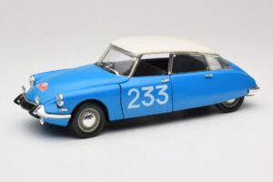Citroen DS #233 Rally Niebieski Solido 1:18 8034 Metal