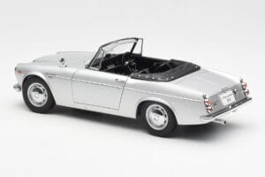 Datsun Fairlady 2000 SR311 Roadster Srebrny AUTOart 1:18 77432 Metal — zdjęcie 7 z 8