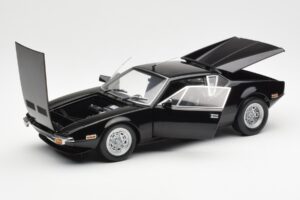 De Tomaso Pantera Czarny Kyosho 1:18 08851BK Metal — zdjęcie 2 z 8