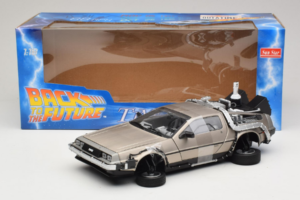 DeLorean DMC-12 Back to the Future Time Machine Sun Star 1:18 2710 Metal — zdjęcie 6 z 6