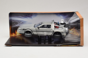 DeLorean DMC-12 Time Machine Back to the Future II Jada 1:24 253255021 Metal — zdjęcie 2 z 2