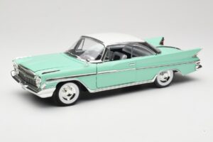 DeSoto Adventurer Zielony American Mint 1:18 92738 Metal