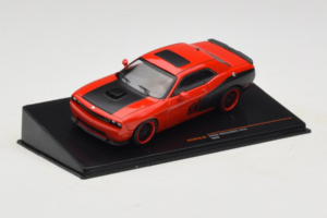 Dodge Challenger SRT8 Czerwony IXO 1:43 CLC597N Metal — zdjęcie 2 z 4