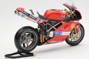 Ducati 998R WSB #1 T. Bayliss Ducati Infostrada 2002 Minichamps 1:12 122021201 Metal — zdjęcie 3 z 6