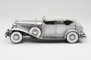 Duesenberg SJ Srebrny GreenLight 1:18 13525 Metal — zdjęcie 4 z 8