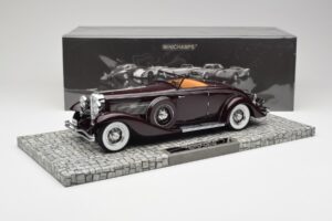 Duesenberg SJN Convertible Coupe Bordowy Minichamps 1:18 107150331 Metal — zdjęcie 2 z 6