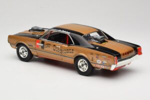 Oldsmobile 442 Hurst Hairy Olds Twin-Engine 4WD 1966 Highway 61 1:18 50089 Metal — zdjęcie 7 z 8