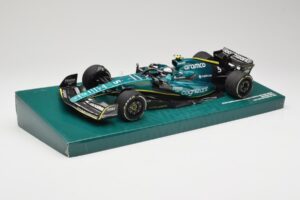 Aston Martin AMR22 #5 S. Vettel Last Race Abu Dhabi GP 2022 Minichamps 1:18 147222205 Żywica — zdjęcie 2 z 7