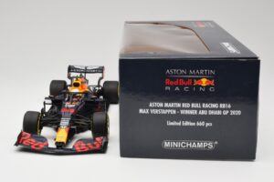 Aston Martin Red Bull Racing RB16 #33 M. Verstappen Abu Dhabi GP Winner 2020 Minichamps 1:18 110201733 Metal — zdjęcie 6 z 7