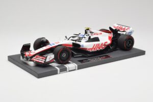 Haas VF-22 #47 M. Schumacher Brazilian GP 2022 Minichamps 1:18 117222147 Żywica — zdjęcie 2 z 7