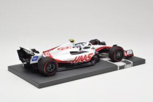Haas VF-22 #47 M. Schumacher British GP 2022 Minichamps 1:18 117221047 Żywica — zdjęcie 3 z 7
