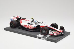 Haas VF-22 #47 M. Schumacher British GP 2022 Minichamps 1:18 117221047 Żywica — zdjęcie 4 z 7