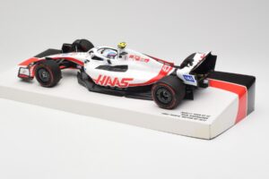 Haas VF-22 #47 M. Schumacher British GP Points 2022 Minichamps 1:18 147221047 Metal — zdjęcie 5 z 6
