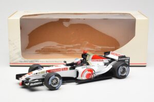 Honda RA106 Honda Racing Team R. Barrichello F1 Showcar 2006 Minichamps 1:18 08MF1-06B-CRB18 Metal — zdjęcie 6 z 6