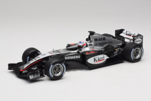 McLaren MP4/19 Mercedes K. Raikkonen F1 2004 Minichamps 1:18 530041806 Metal
