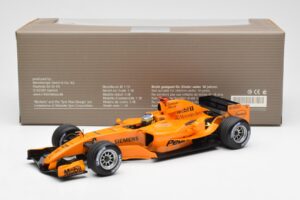 McLaren Mercedes MP4-20 P. de la Rosa F1 Test Car 2005 Minichamps 1:18 B66962343 Metal — zdjęcie 6 z 6