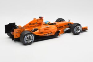 McLaren Mercedes MP4-20 P. de la Rosa F1 Test Car 2006 Minichamps 1:18 PEDRO001 Metal — zdjęcie 2 z 6