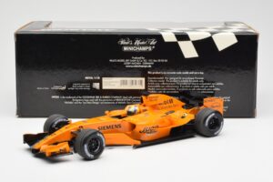 McLaren MP4-21 Mercedes #4 J.P. Montoya Interim Livery 2006 Minichamps 1:18 530061874 Metal — zdjęcie 6 z 6