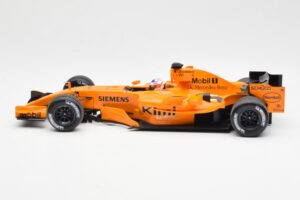 McLaren MP4-21 Mercedes #3 K. Raikkonen Interim Livery 2006 Minichamps 1:18 530061873 Metal — zdjęcie 3 z 6