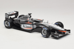 McLaren MP4-20 #9 K. Raikkonen F1 2005 Hot Wheels 1:18 H2286 Metal — zdjęcie 4 z 6
